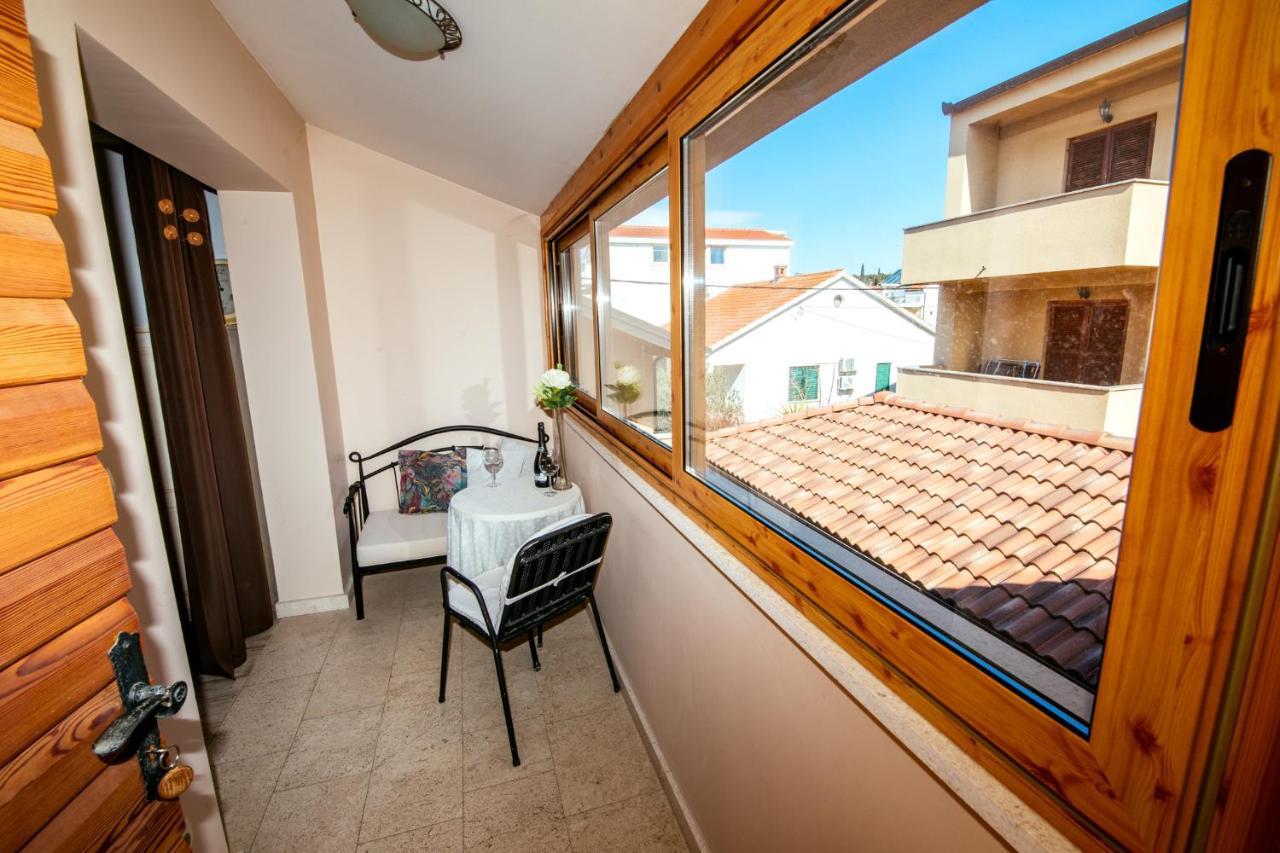 M&M Apartments Biograd Na Moru Eksteriør bilde