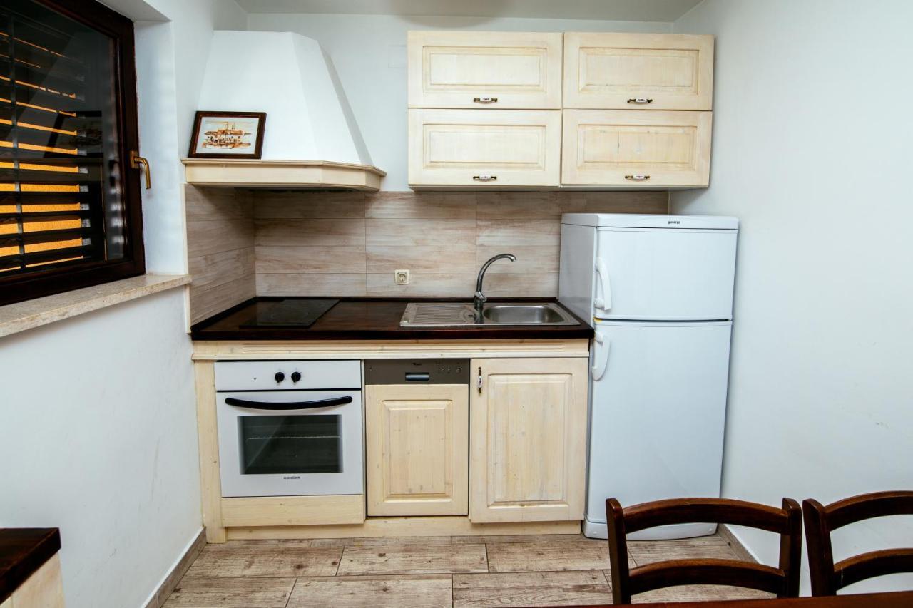 M&M Apartments Biograd Na Moru Eksteriør bilde